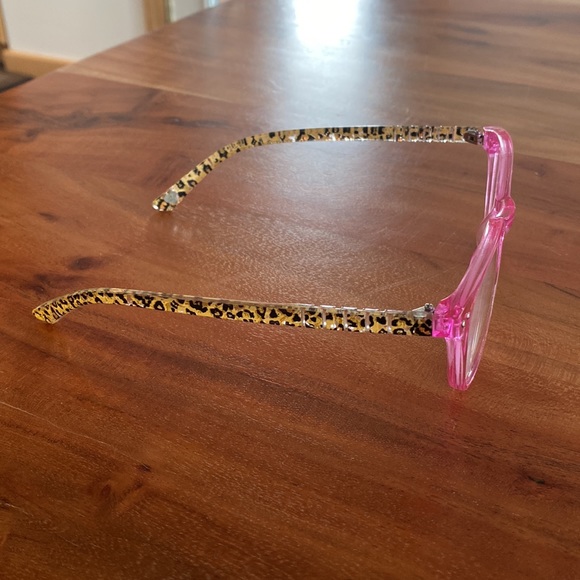 Betsey Johnson Frames - Picture 2 of 9